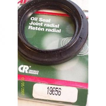 *NEW* CHICAGO RAWHIDE JOINT RADIAL OIL SEAL 19656