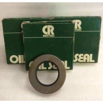 CR Oil Seal 13671 Lot Of 3. ( I 32)