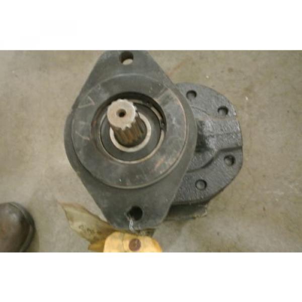 Commercial Intertech M75A 898 BE OF 177 Hydraulic Pump #3 image