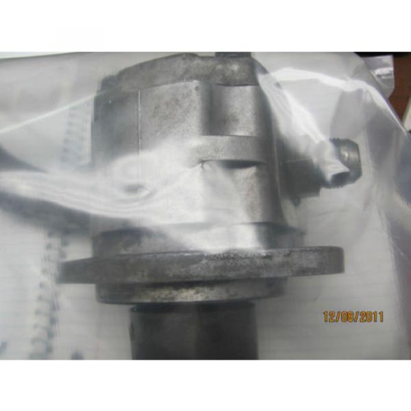 Hyster KYB 1455066 Hydraulic Gear Pump 1B1P #1 image