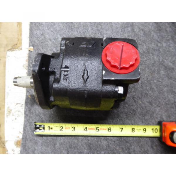 NEW PARKER COMMERCIAL HYDRAULIC PUMP # 326-9110-229 #2 image