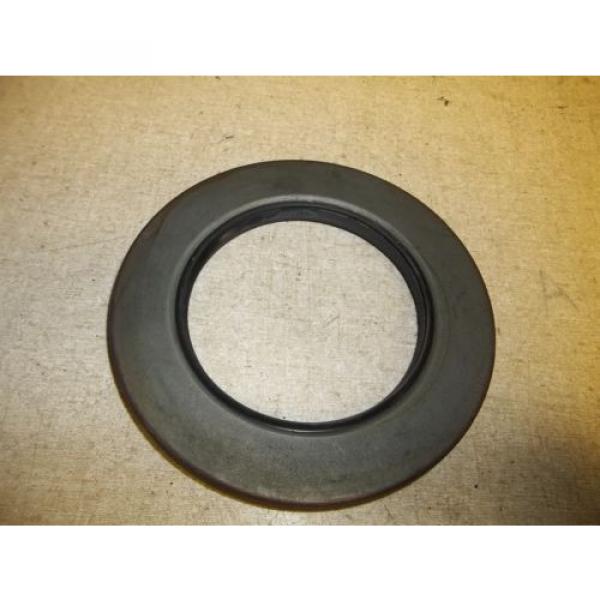 NEW National 416327 Oil Seal   *FREE SHIPPING* #1 image
