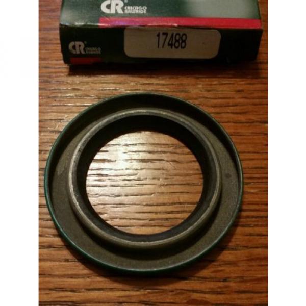 Chicago Rawhide 17488 oil Seal New Grease Seal CR Seal 17488 #2 image