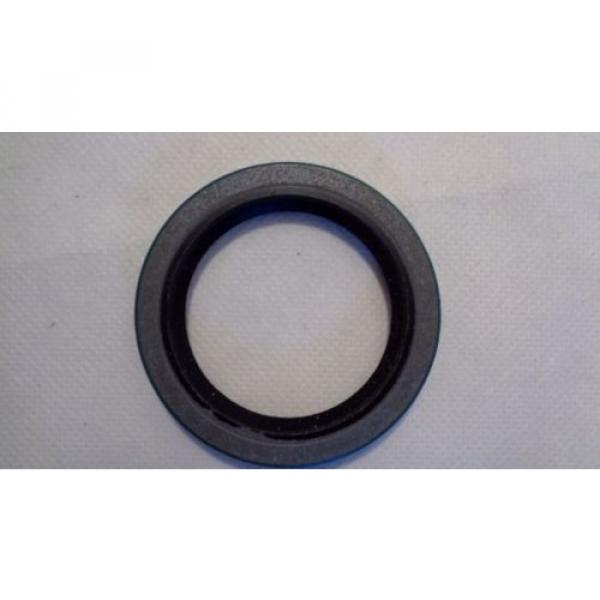 NEW IN BOX CHICAGO RAWHIDE 18562 OIL SEAL #2 image